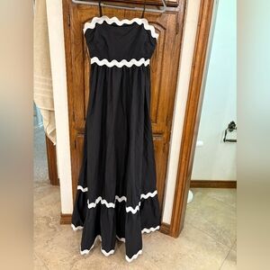 EB LUXE Black And White Maternity Dress